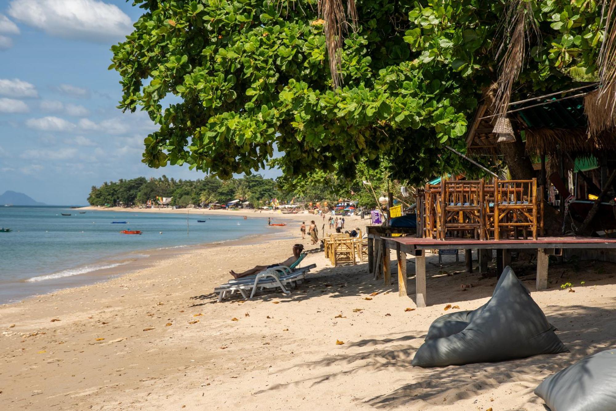 Isara Lanta Beach Resort Ko Lanta Exterior foto